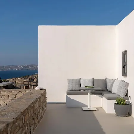 Ocean Paros Sarakíniko
