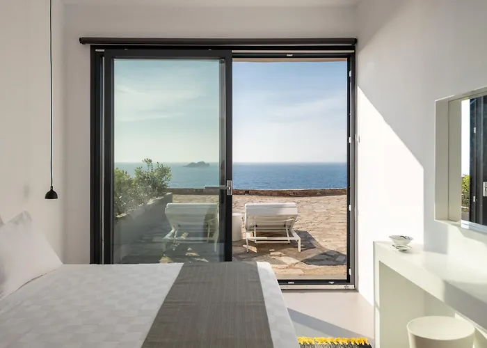 Ocean Paros * Agia Irini (Paros)